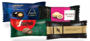 Coated almonds individual pack